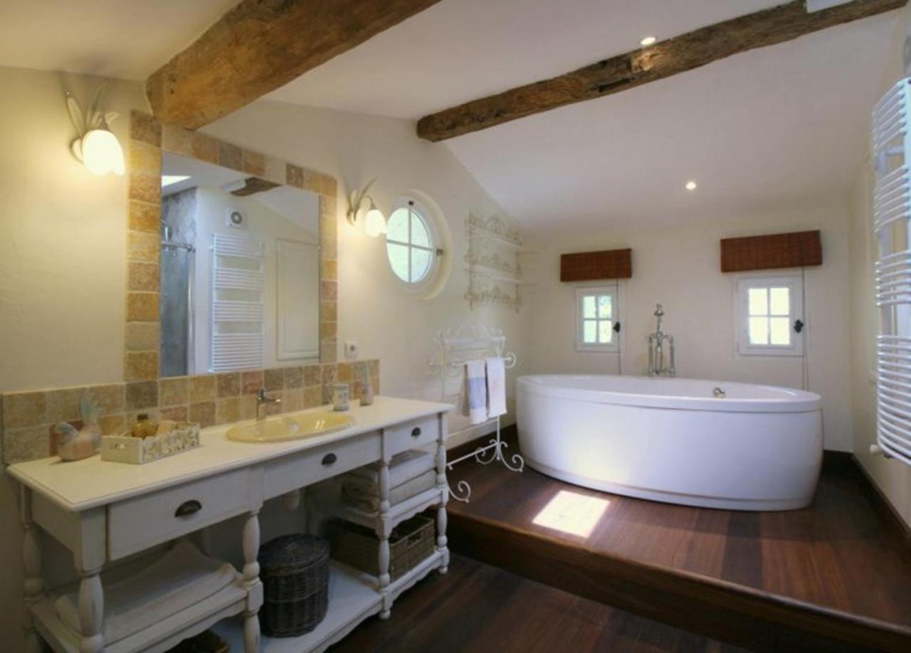 Chambre D'Hotes Spacieuse, Salle De Bain Privative Saint-Michel-de-Fronsac Екстер'єр фото